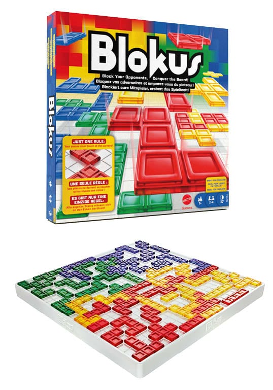Mehrfarbige Blokus-Steine auf einem quadratischen 20 x 20 Raster, dazu die Verpackung von Mattel Games mit dem Schriftzug „Blokus“.